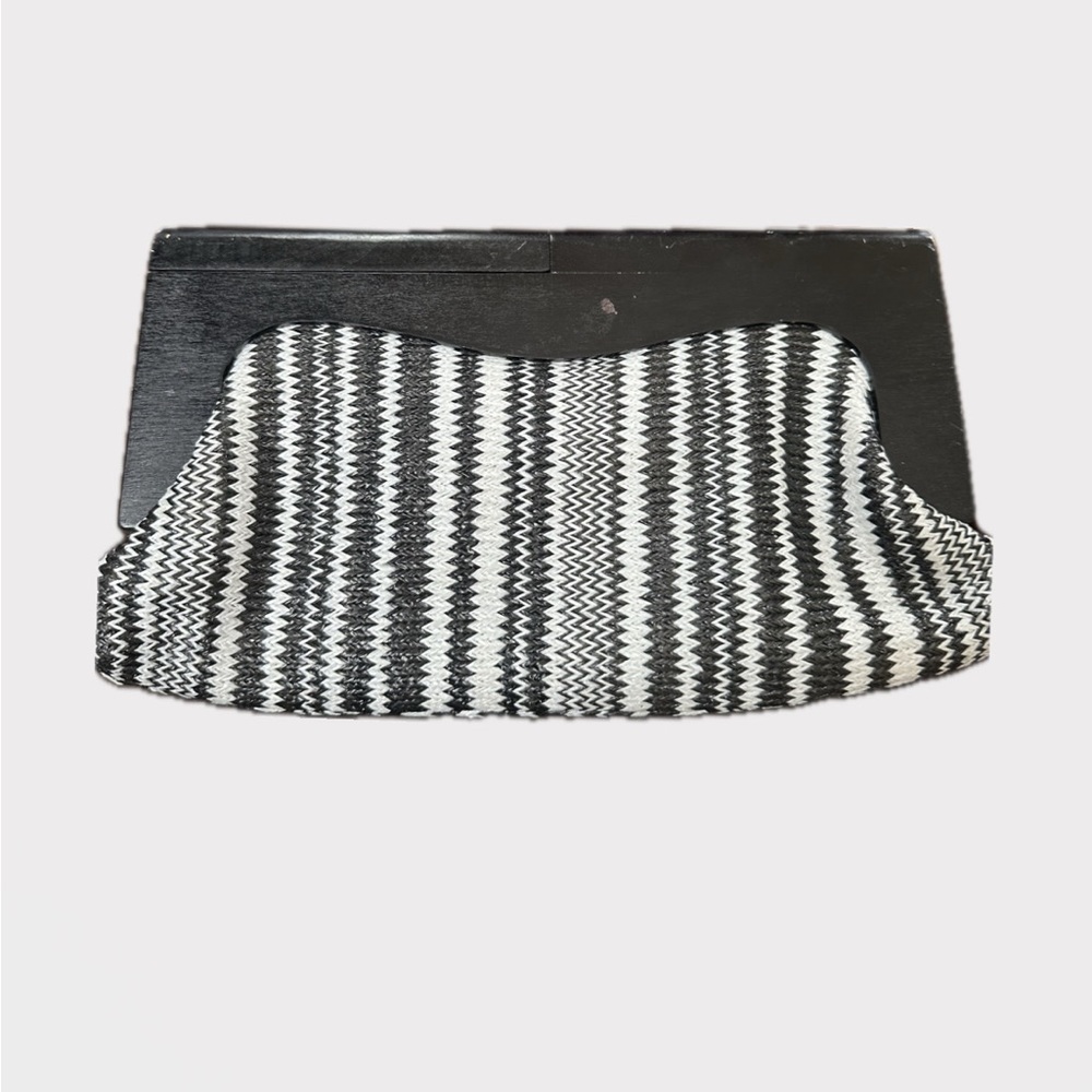 Nine West black and white clutch